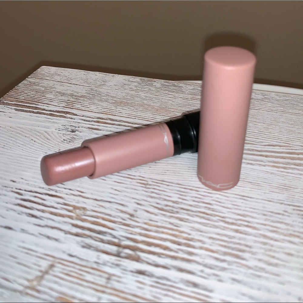 Mac Liptensity lipstick in Driftwood